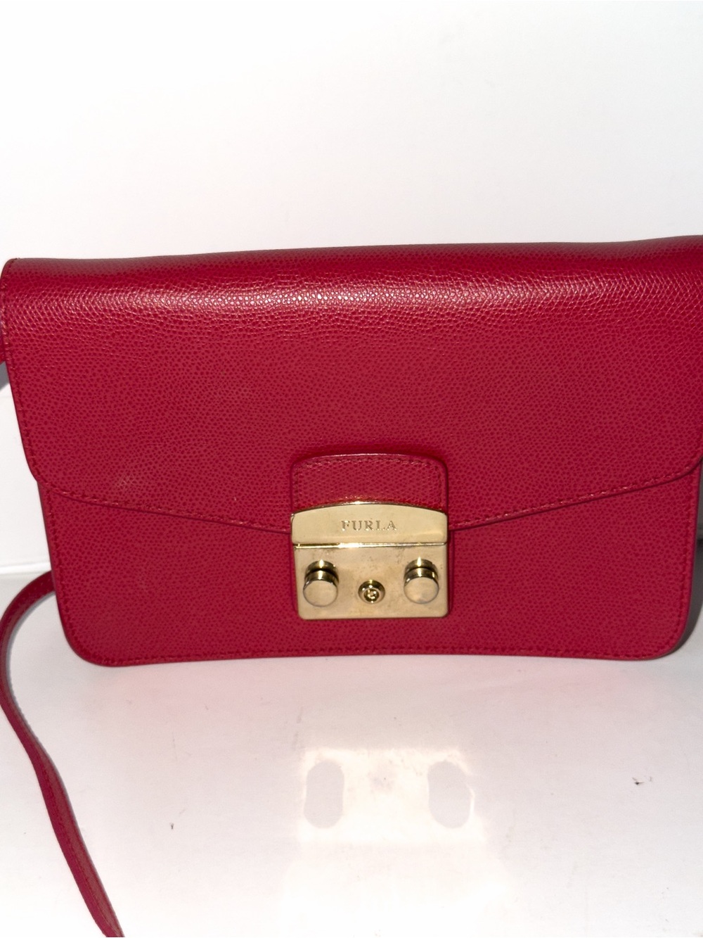 Furla Red Leather Crossbody Bag with Gold Hardware Classic Minimalist - Picture 2 of 7